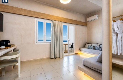 Karterados House | BH586 - C - Suite Santorini