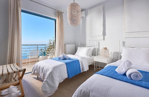 Pilio Apartment | BH860 - C - Suite Santorini