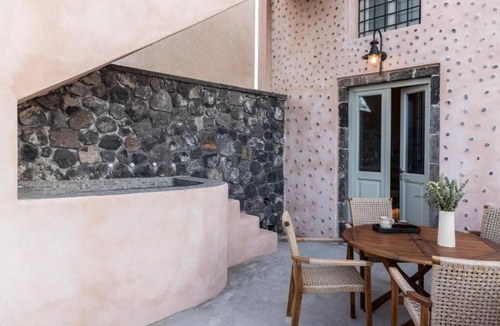 Vothon Apartment | BH925 - C - Suite Santorini