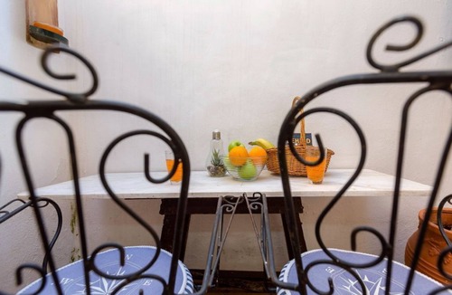 Old Town Apartment | Bio-climatic Cave Studio with private terrace