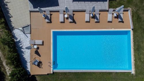 Paliouri Apartment | Blue Avenue