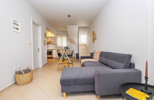 Polichrono Villa | Blue Donkey Villas