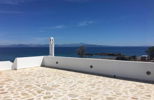 Paralias Apartment | Blue Island Suite