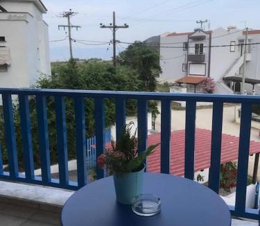 Nea Iraklitsa House | Blue Oasis Maisonette