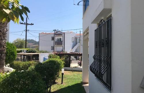 Nea Iraklitsa House | Blue Oasis Maisonette