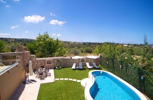 Tzannakiana Villa | Blue Paradise