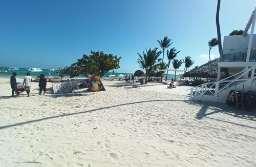 Playa Bibijagua Apartment | blue sky beach playa sun bright house