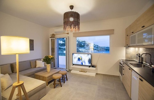 Ornos House | BLUE WATERS MYKONOS