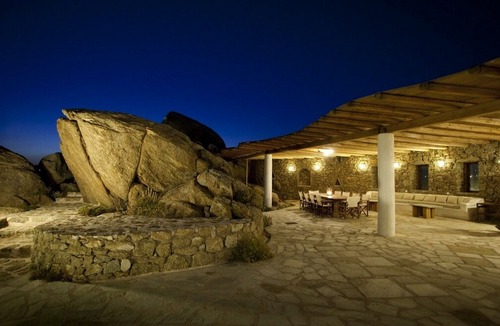 Plintri Villa | BlueVillas | Villa Grand Paradiso | Grand fun close to Super Paradise Beach