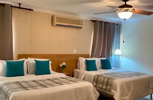 Santo Domingo Hostel | BOTANIC GARDEN HOSTAL