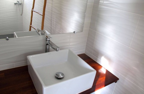 Arue House | Bounty Lodge Vacation Rentals with Panoramic Lagoon and Ocean Views