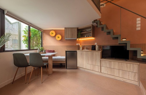 Thissio Apartment | Boutique Studios Psyrri