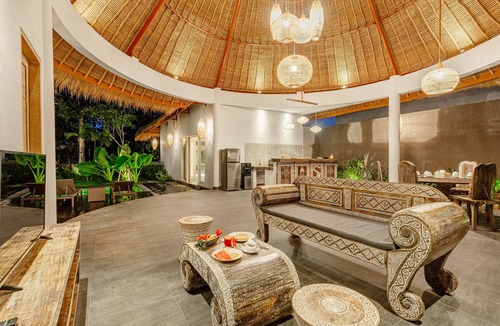 Melayang Villa | Brand New luxury 3BR Villa Ethnic Ubud #2