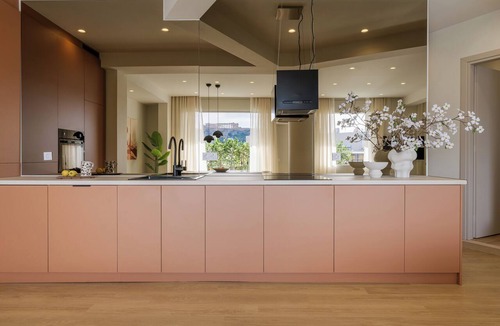 Monastiraki Apartment | Bright Acropolis Loft Plunge Pool