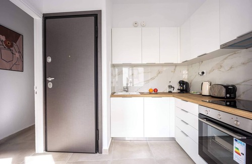 Vyronas Apartment | Bright Cozy 2BR l Balcony & Work Corner