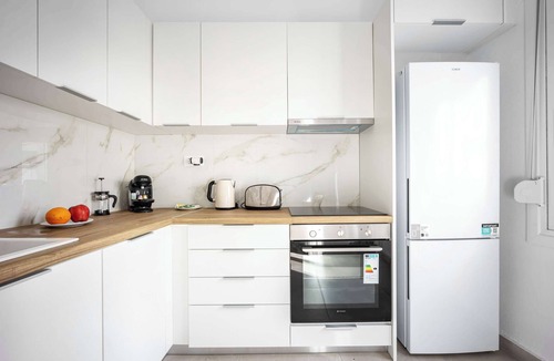 Vyronas Apartment | Bright Cozy 2BR l Balcony & Work Corner