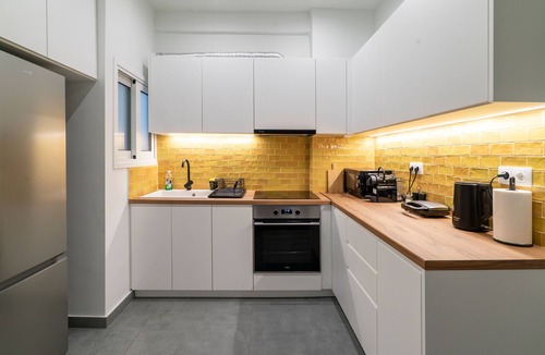 Gazi Apartment | Bright & Modern Athenian Retreat Steps from Metro Perfect Location