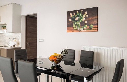 Gerani Apartment | Bright, Modern Flat next to Beach & near Platanias