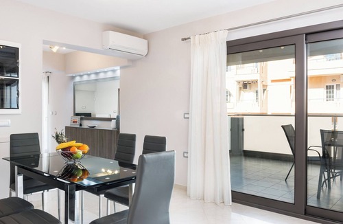 Gerani Apartment | Bright, Modern Flat next to Beach & near Platanias