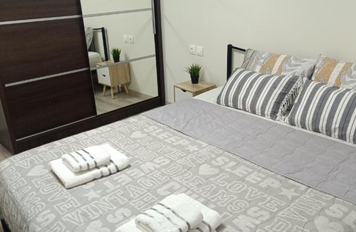 Naousa Apartment | Britshouse
