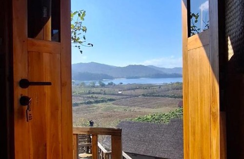 Sumbawa Barat Hotel | Bukit Samudra