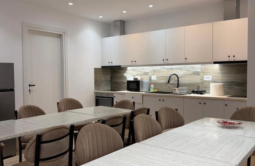 Qender Hostel | Bume's Hostel