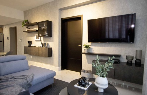 Yolanda Morales Apartment | Céntrico con Piscina+bbq+gym+espacio de Trabajo y Personal en el Lobby 24/7