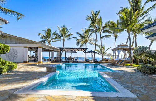 Cabarete Villa | Cabarete Paradise : Your Beachfront Oasis - Villa Azul 14-BDR