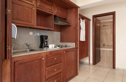 Platanias Town Hotel | Caldera Bay