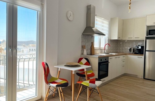 Ermoupoli Apartment | Calm Joy & J - Infinity
