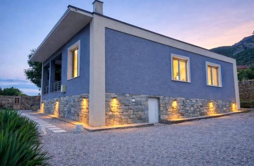 Eleftheres Villa | Calma Estate