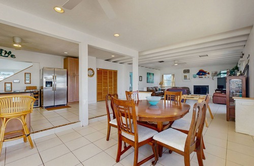 Cross Key Waterways House | Canal Front Gem W/Private Dock, PS4, Free WiFi, & Expansive Balcony W/Views