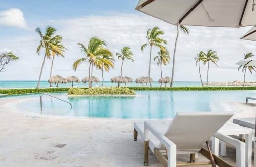 Cap Cana Marina Apartment | Cap Cana Stunning 2 Bedroom Ocean View with Jacuzzi!