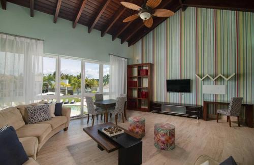 Yarary - Cap Cana Villa | Cap Canas most coveted villa with 8 bedrooms