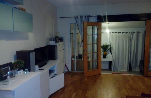 Glacis House | Caranavilla