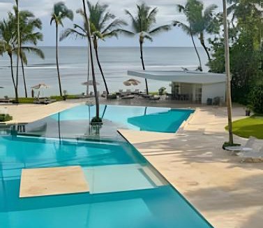 Juan Dolio - El Pueblo Apartment | Caribbean Sea Waves View, Beachfront Apt.