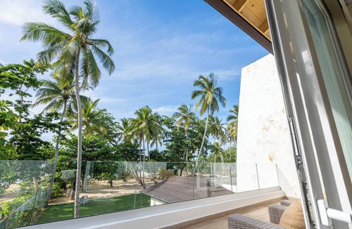 Portillo House | Caribbean 6BR Villa | Beachfront & Pool