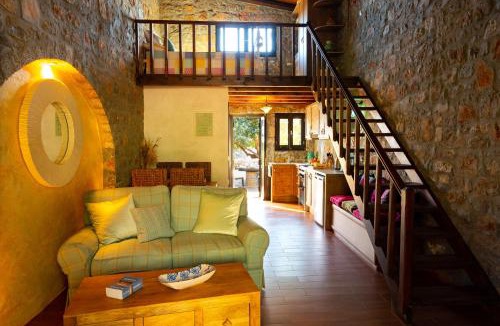 Kounelion House | Carob Cottage