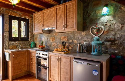 Kounelion House | Carob Cottage
