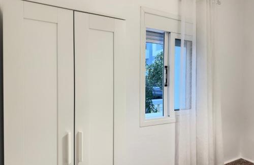 Kardamena Apartment | Casa Camara, Central Detached House with Yard