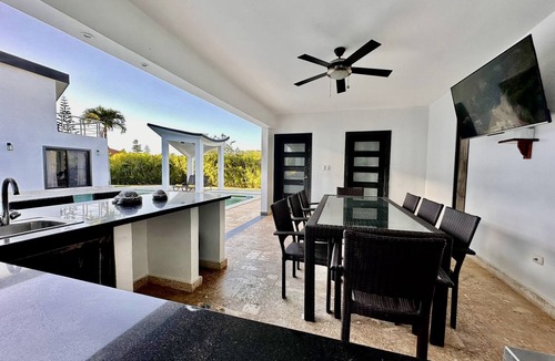 La Mulata Villa | CASA COCO-ELROY Oceanview, Premium 4 Bedroom @ Casa Linda