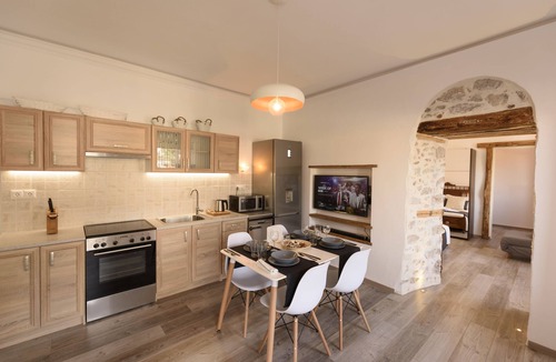 idhra House | Casa DelMare Guesthouse