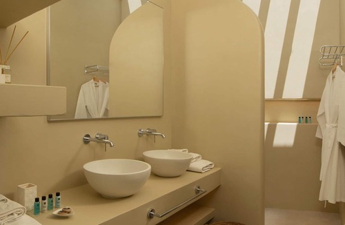 Andros Town House | Casa Di Fiori Andros Suites