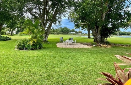 Los Lagos Villa | Casa In: Cacija Casa De Campo
