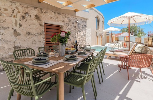 Karinai Villa | Casa Karinea - Serene Stone House Retreat