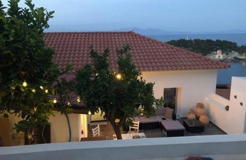 Gythio House | Casa Laryssiou