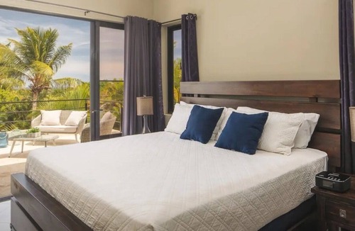 La Mulata Villa | Casa Linda Private 3 bedroom, 3 bath Villa sleeps 2-6 guest
