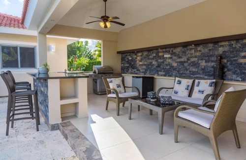 La Mulata Villa | Casa Linda Private 3 bedroom, 3 bath Villa sleeps 2-6 guest