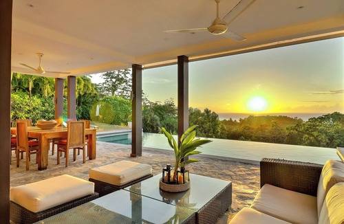 Puerto Bahia Villa | Casa Mango Las Ballenasn5-bedroom villa Las Terrenas with AC, WiFi, amazing view
