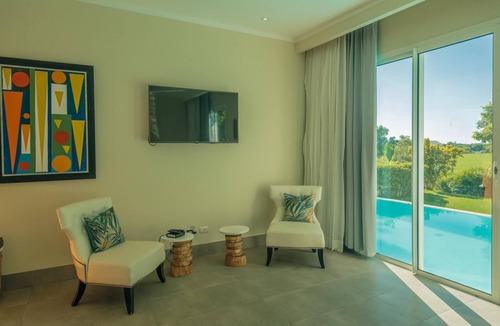 Punta Cana Villa | Casa Maroc - 6BDR in golf & beach resort w/breakfast chef, butler & golf cart